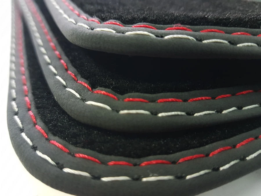 czerwona -srebrna 1.jpg